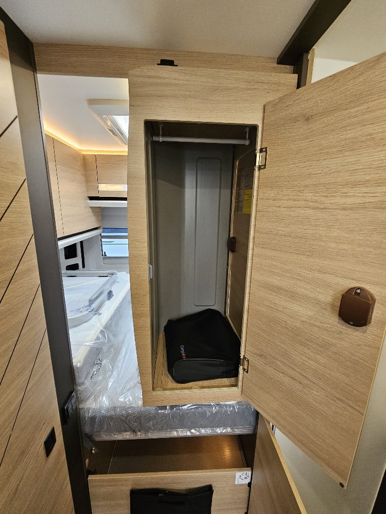 FOURGON CAMPEREVE MAGELLAN 643 SAPHIR