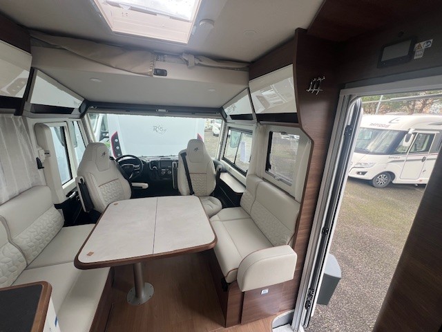 CAMPING CAR RAPIDO 8096 DF