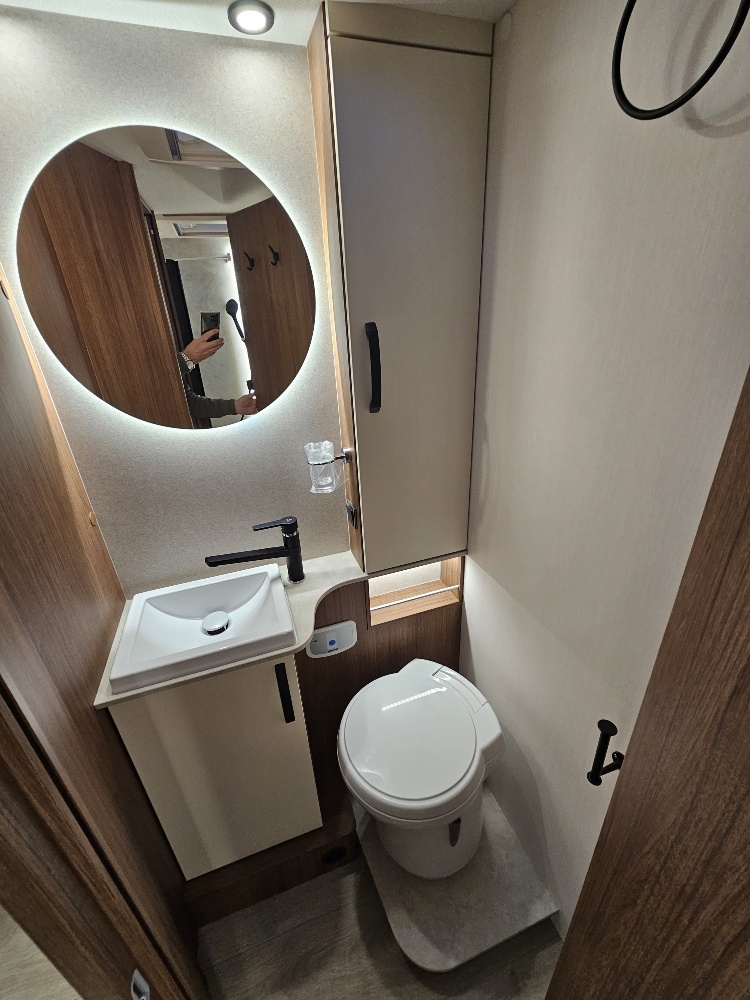 CAMPING CAR FLEURETTE DISCOVER 75LMF WELLNESS