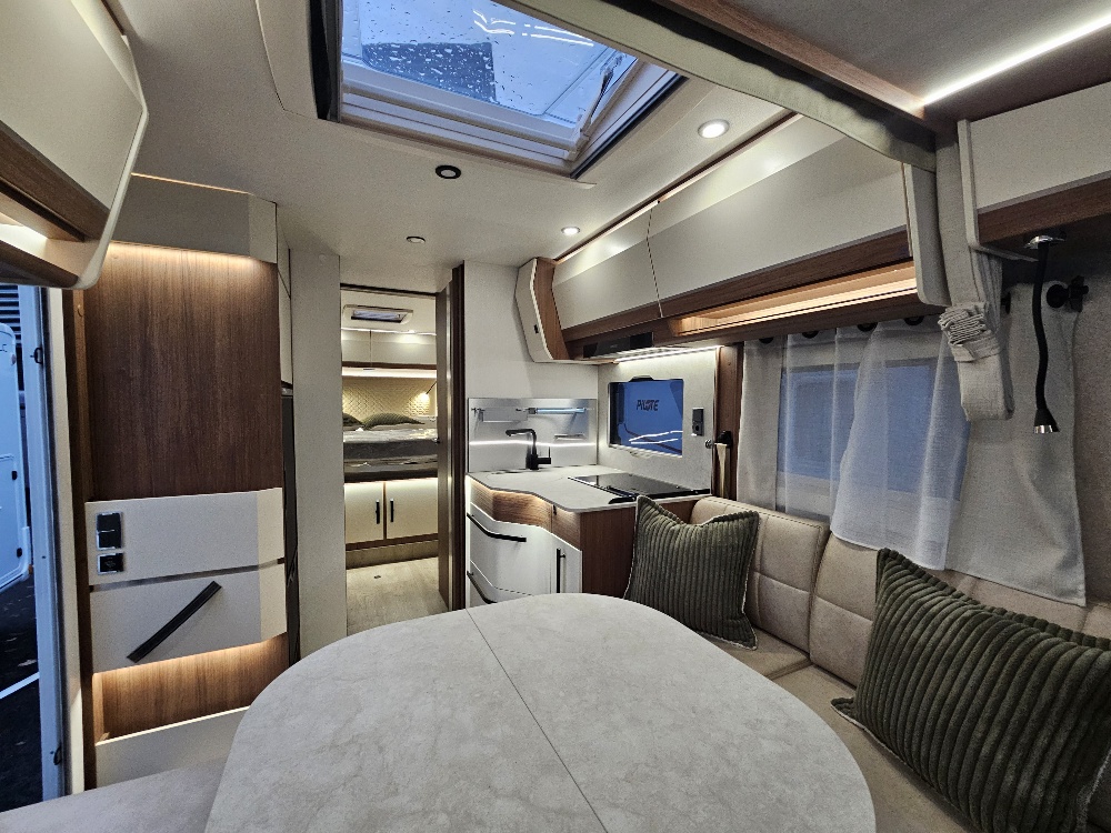 CAMPING CAR FLEURETTE DISCOVER 75LMF WELLNESS