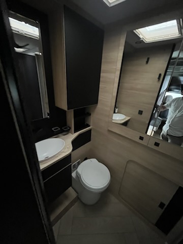 CAMPING CAR CHAUSSON 650 TITANIUM