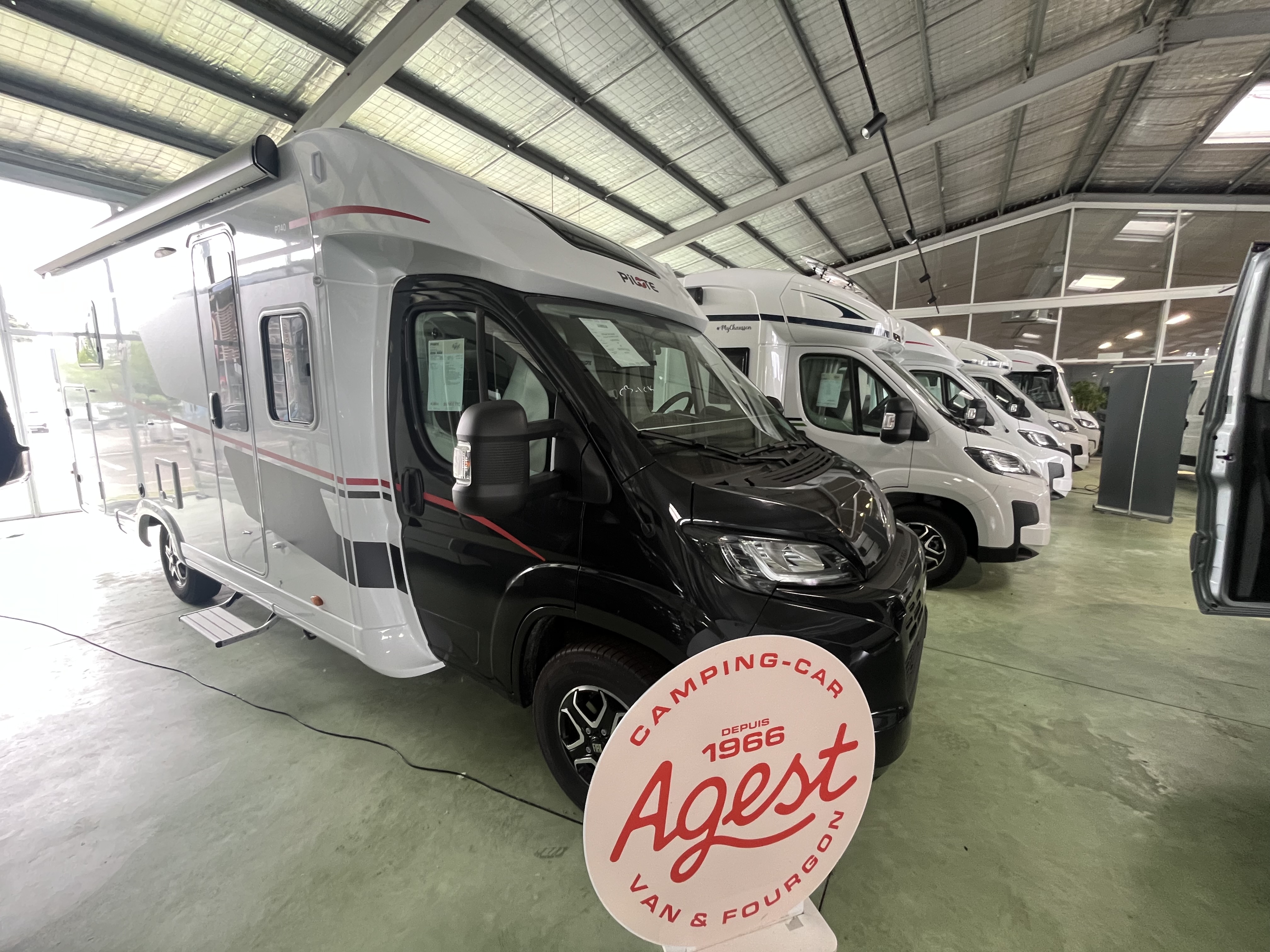CAMPING CAR PILOTE P740 FC EVIDENCE