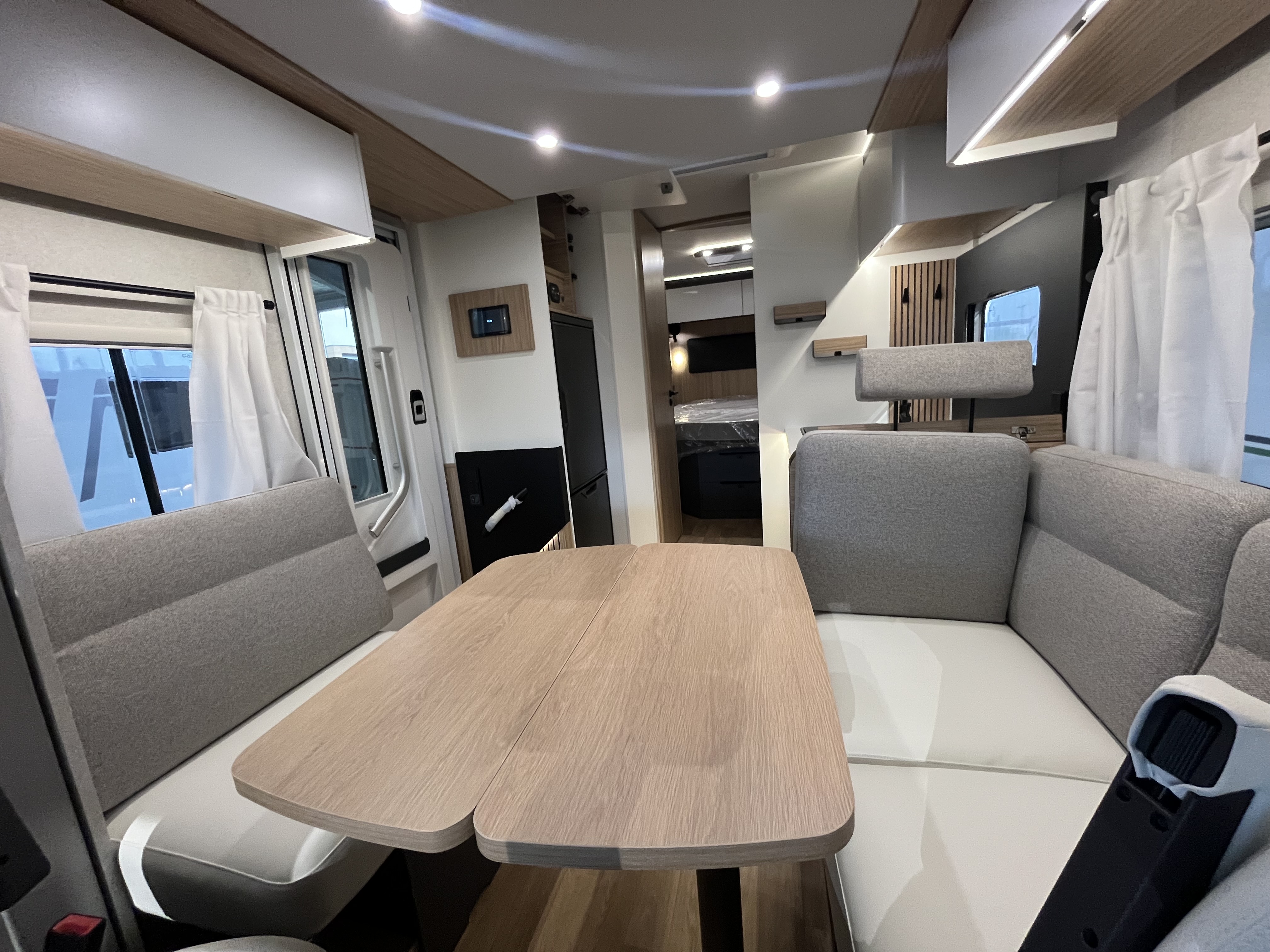 CAMPING CAR PILOTE P740 FC EVIDENCE