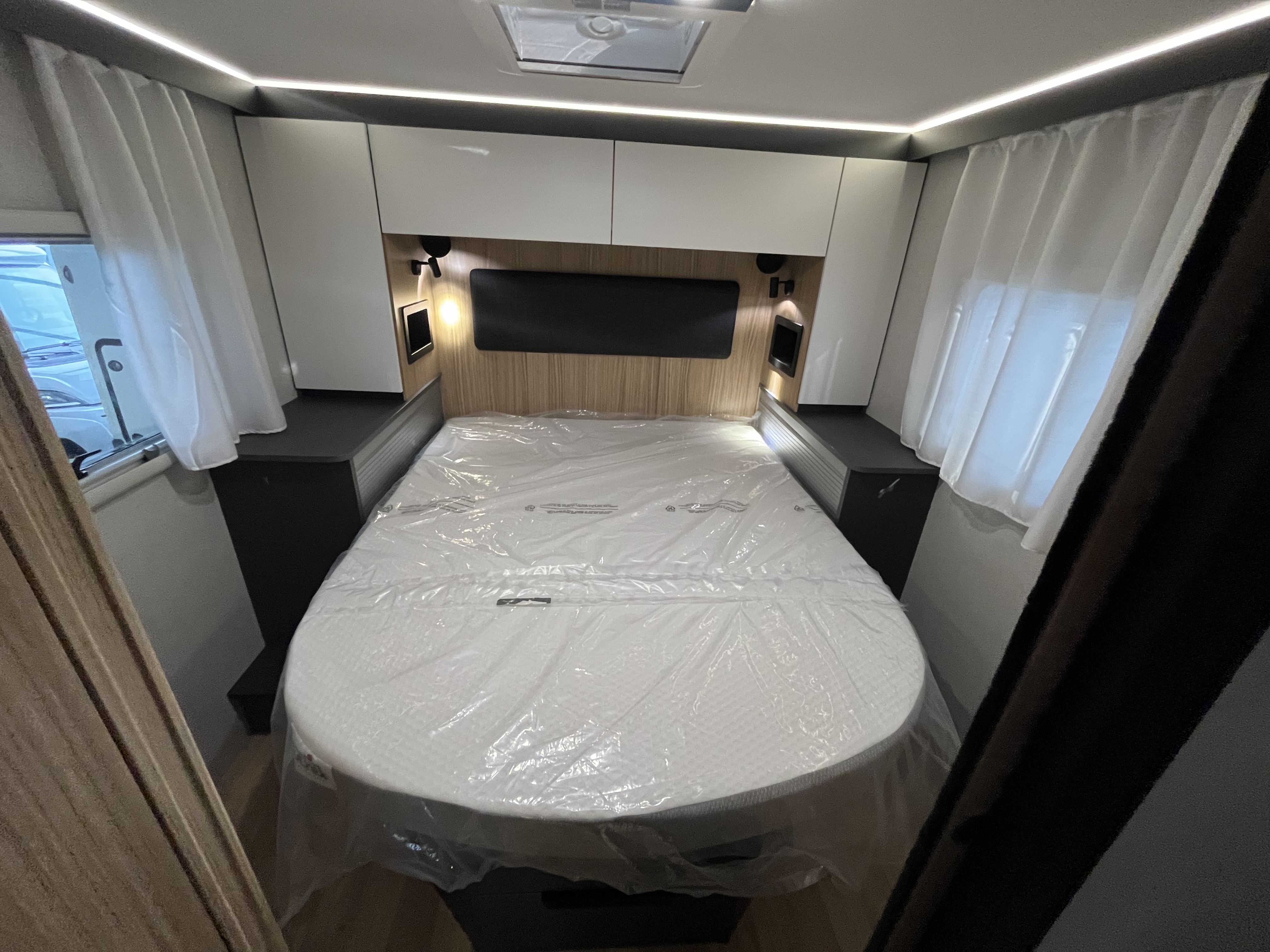 CAMPING CAR PILOTE P740 FC EVIDENCE