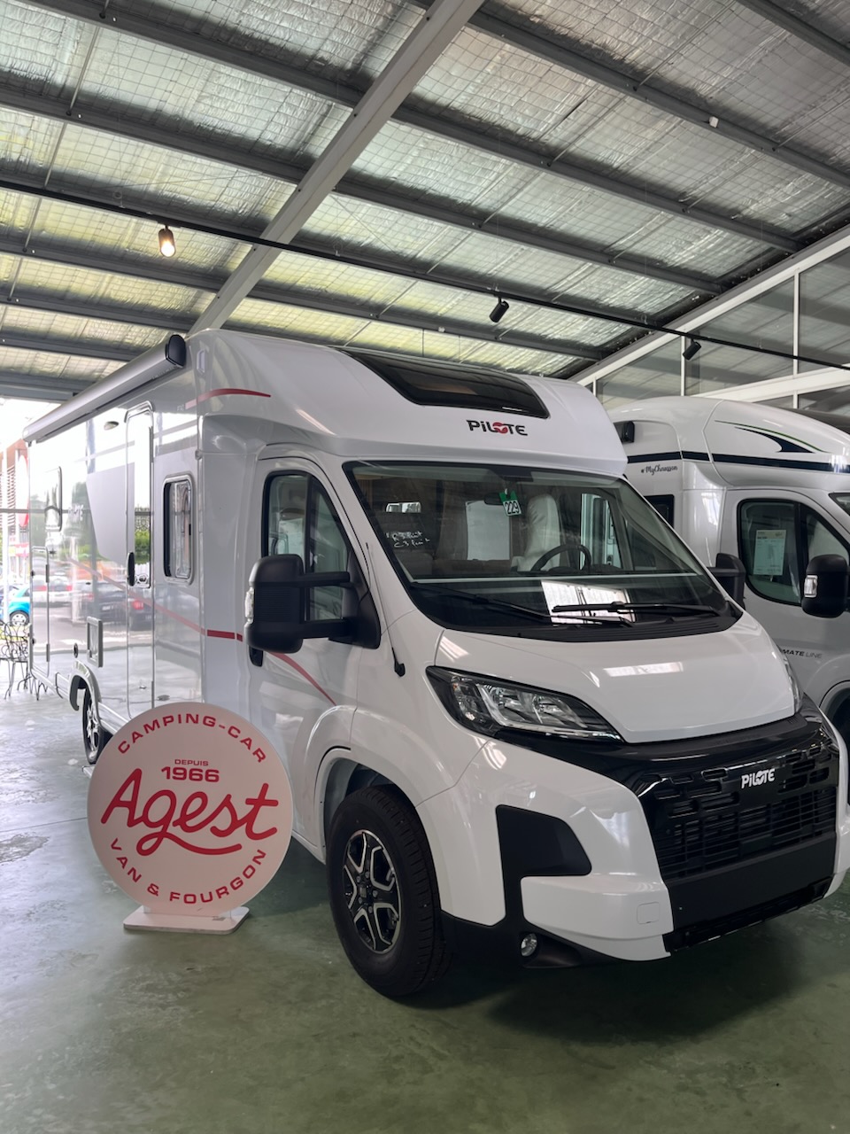 CAMPING CAR PILOTE P740 FC EVIDENCE