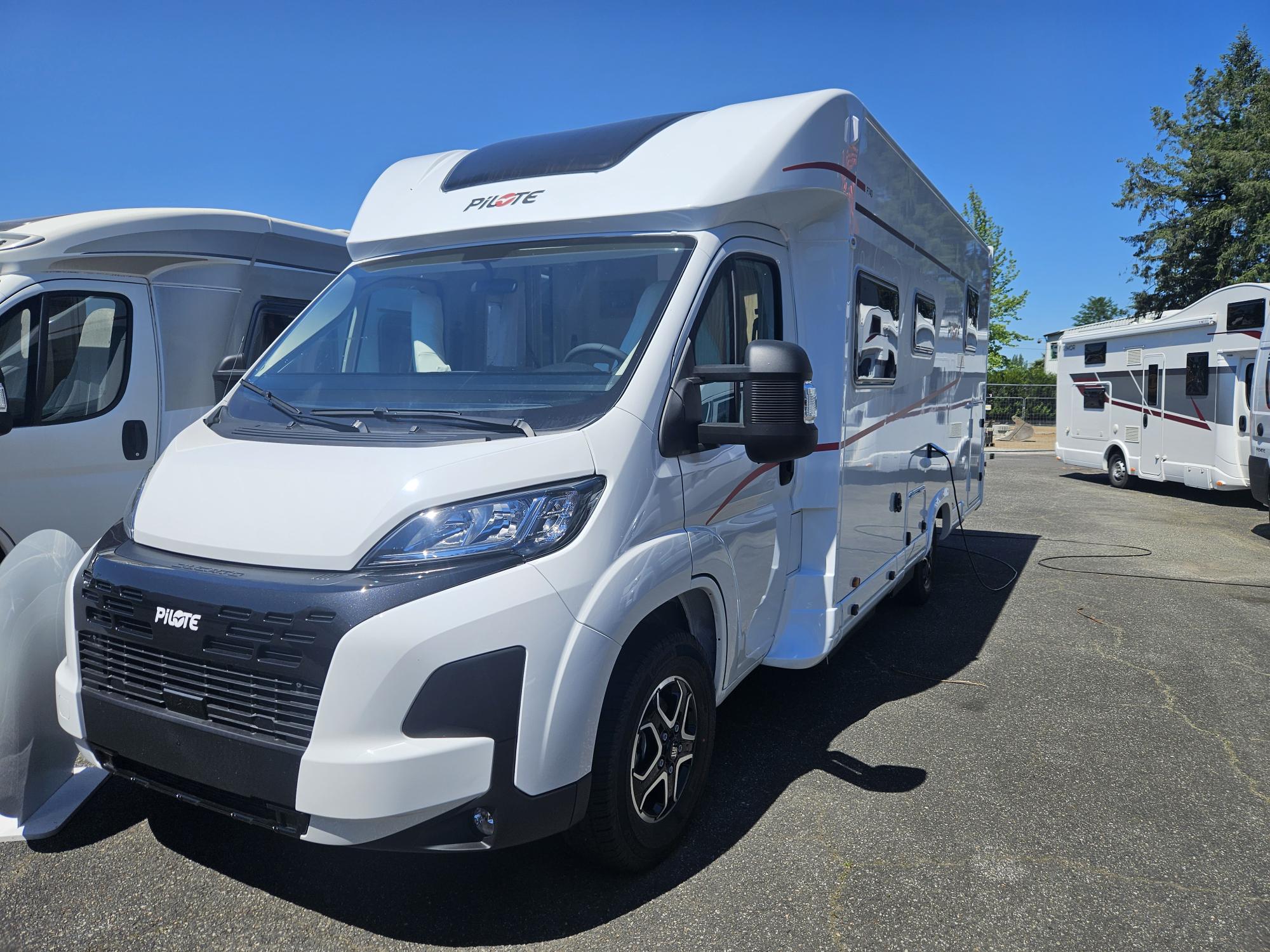 CAMPING CAR PILOTE P740 FC EVIDENCE