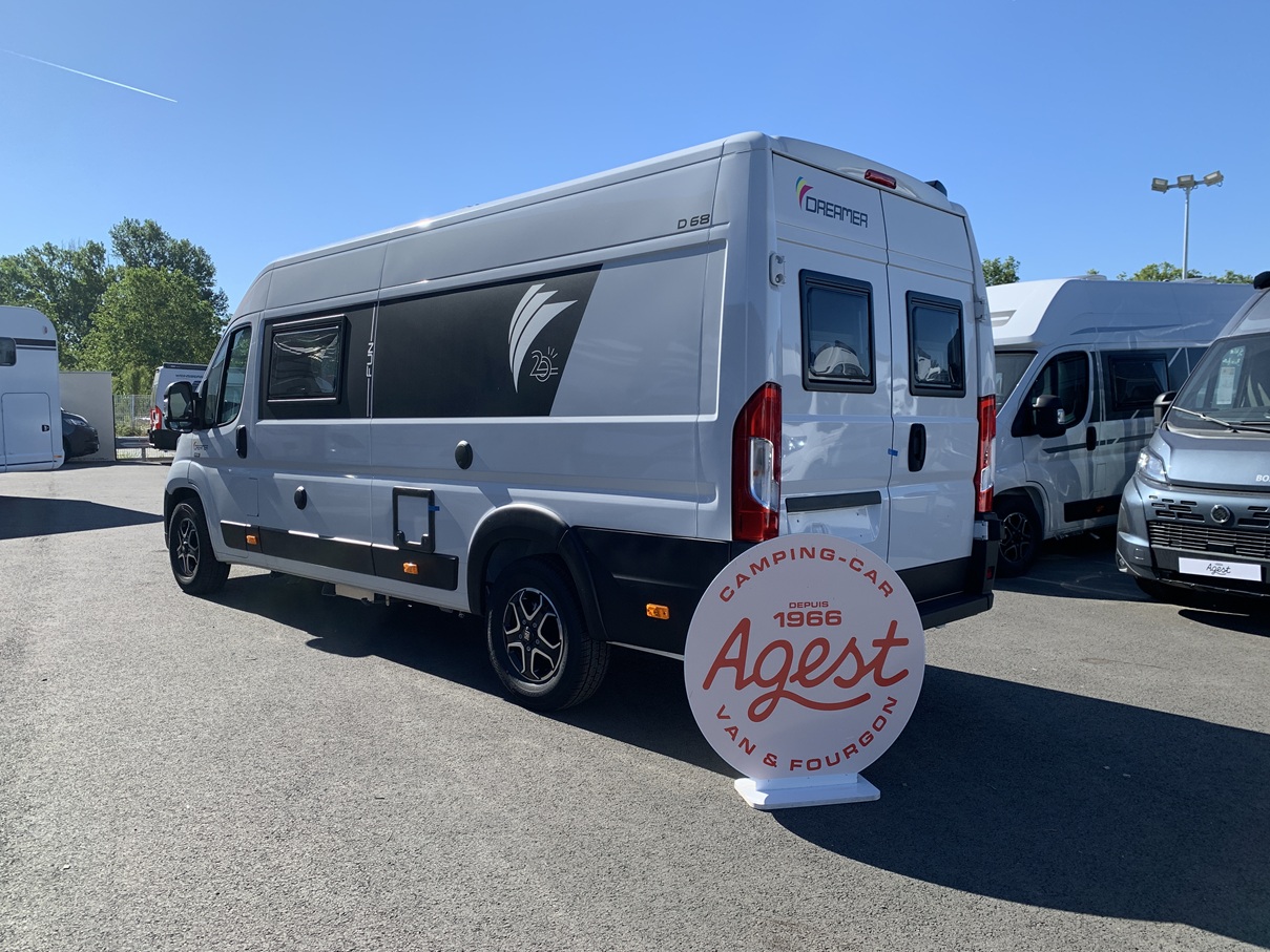 FOURGON DREAMER D68 ANNIVERSAIRE