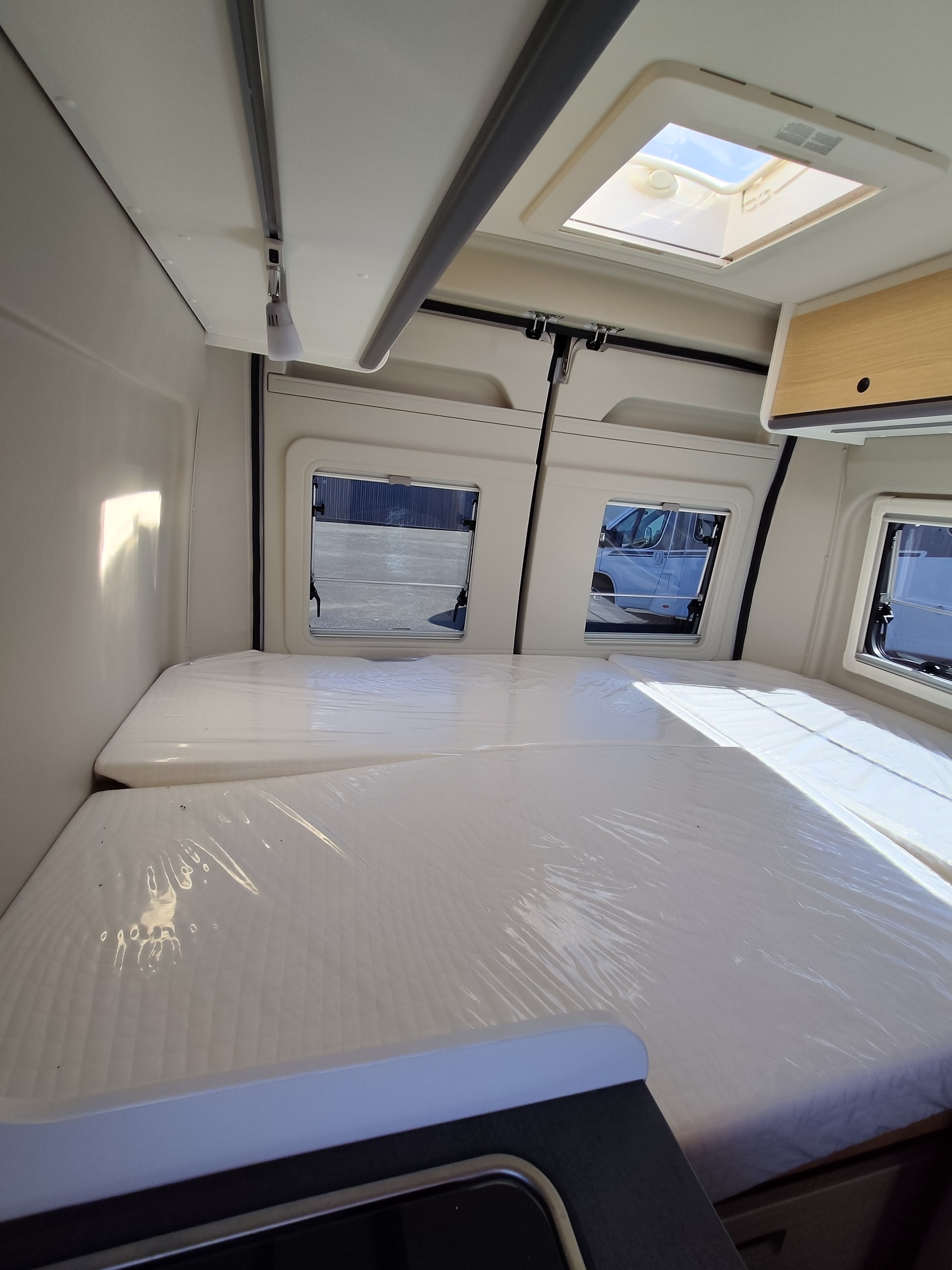 FOURGON SUNLIGHT CLIFF 540