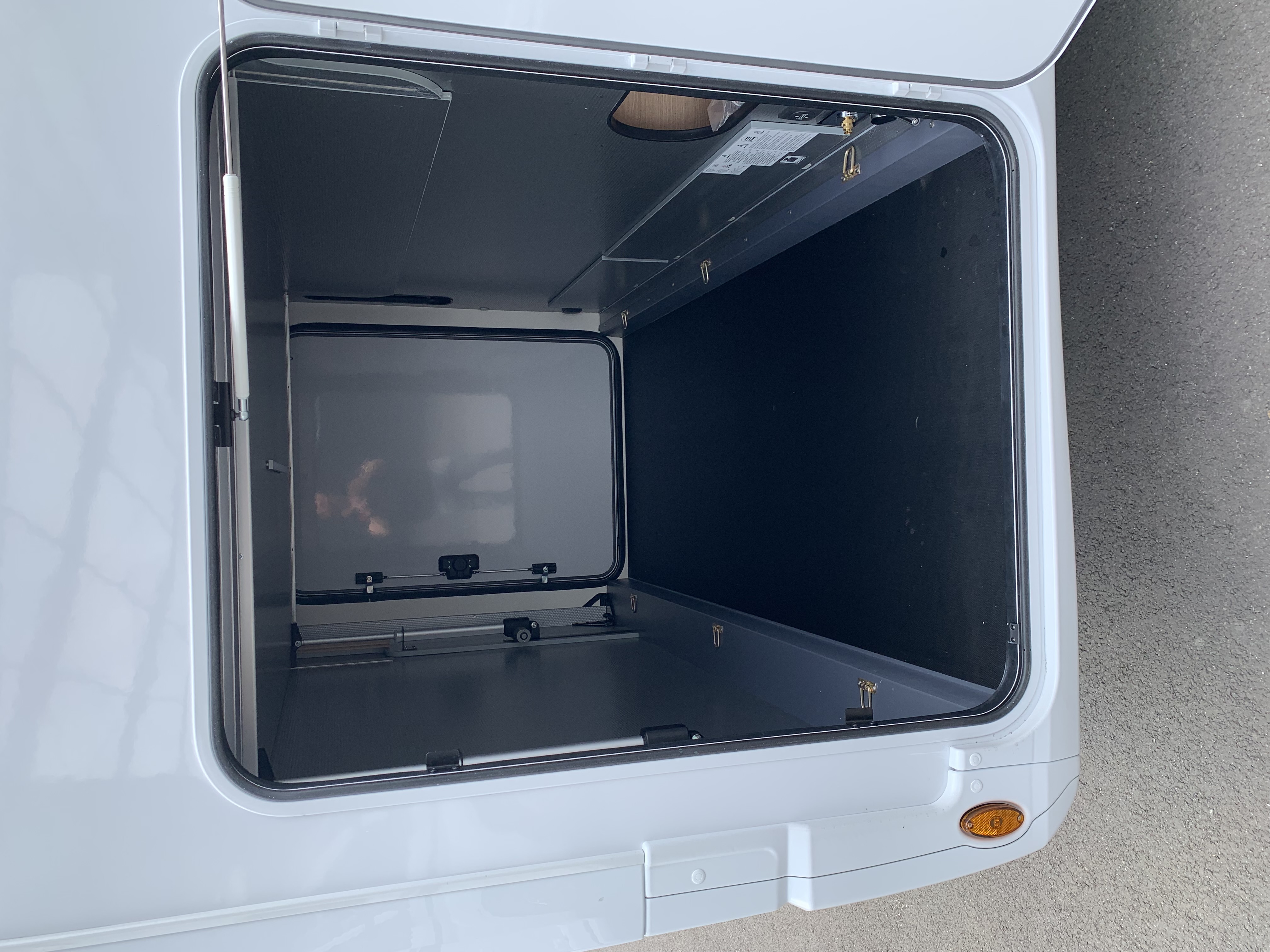 CAMPING CAR RAPIDO 8096 DF