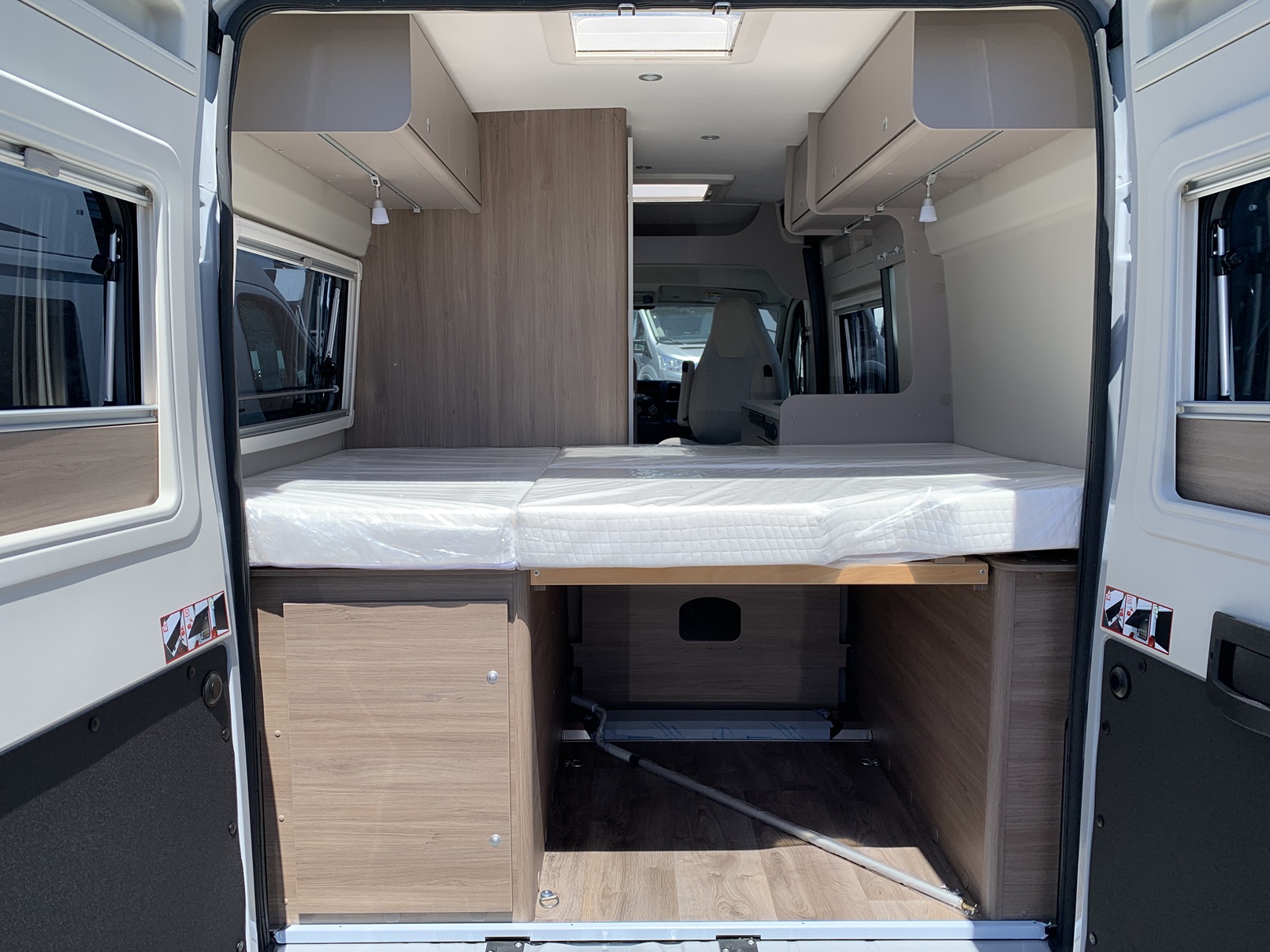 FOURGON CARADO CV 540 PRO