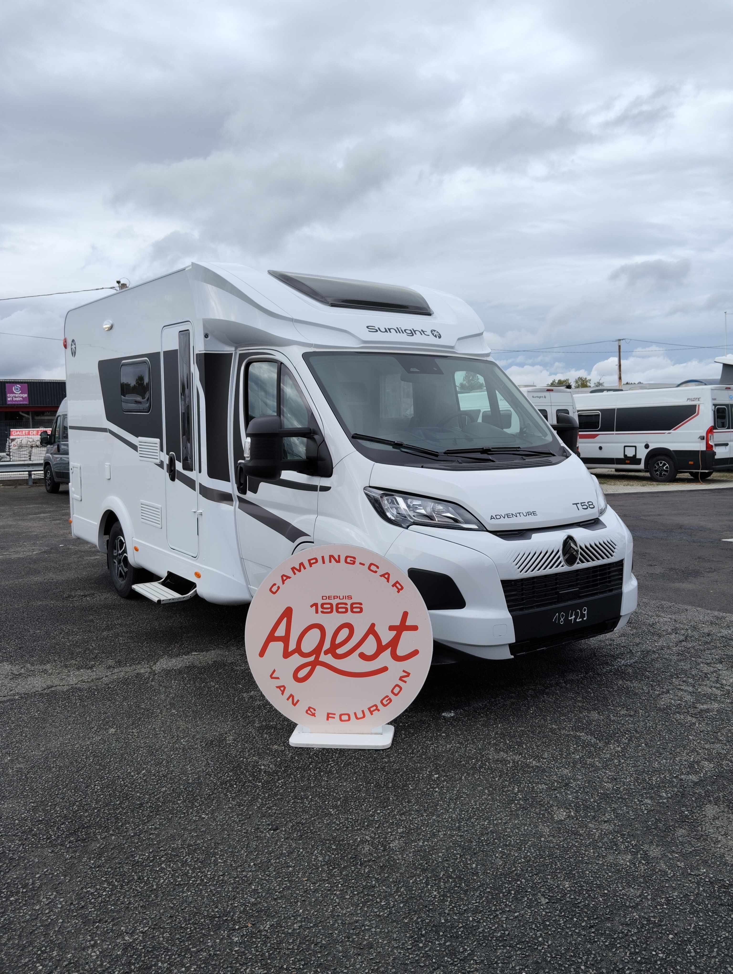 CAMPING CAR SUNLIGHT T 58 ADVENTURE