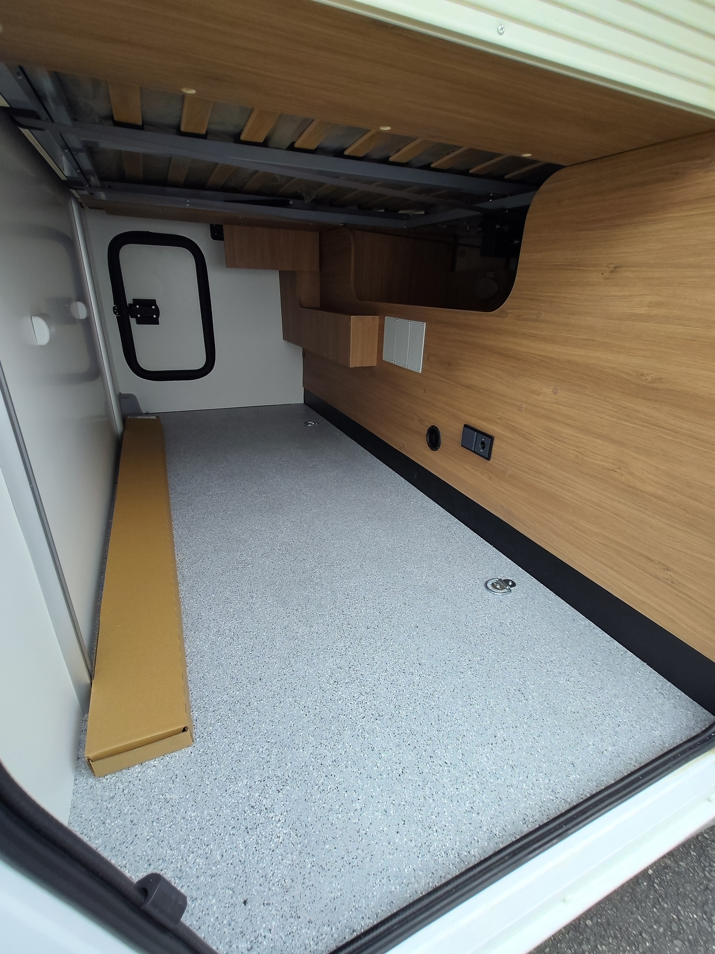 CAMPING CAR CHAUSSON 798 TITANIUM LINE