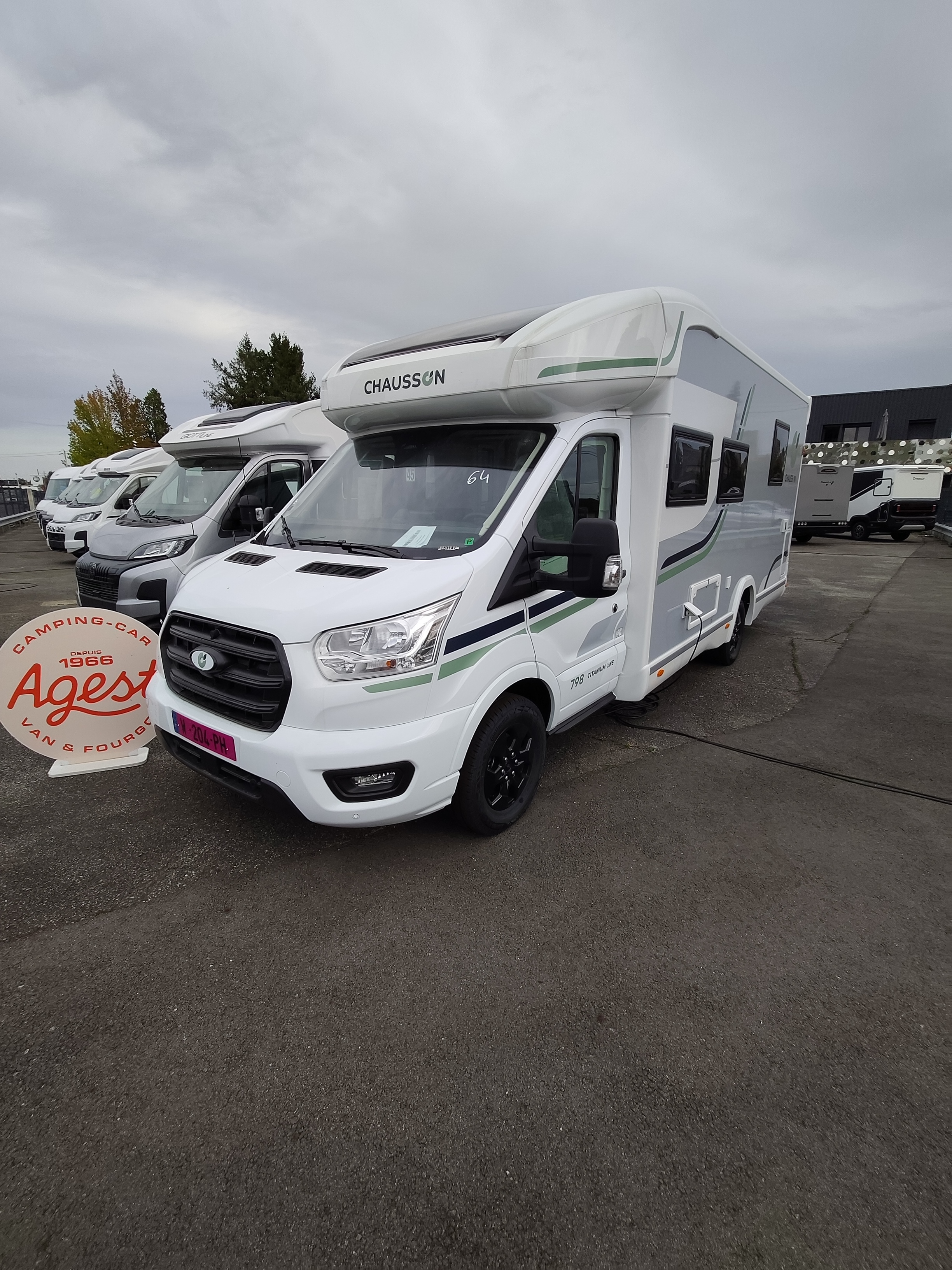 CAMPING CAR CHAUSSON 798 TITANIUM LINE
