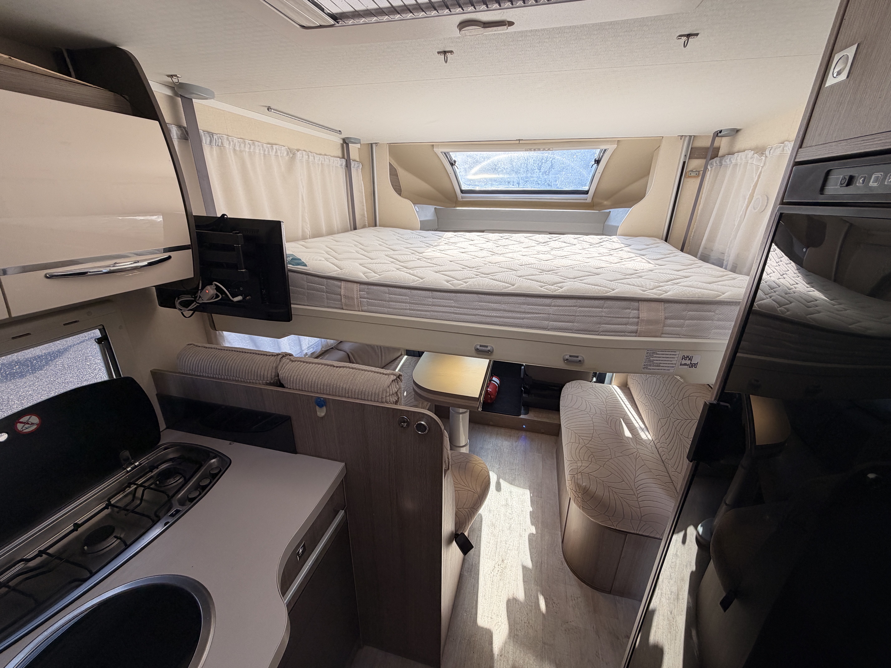 CAMPING CAR CHAUSSON KORUS 530