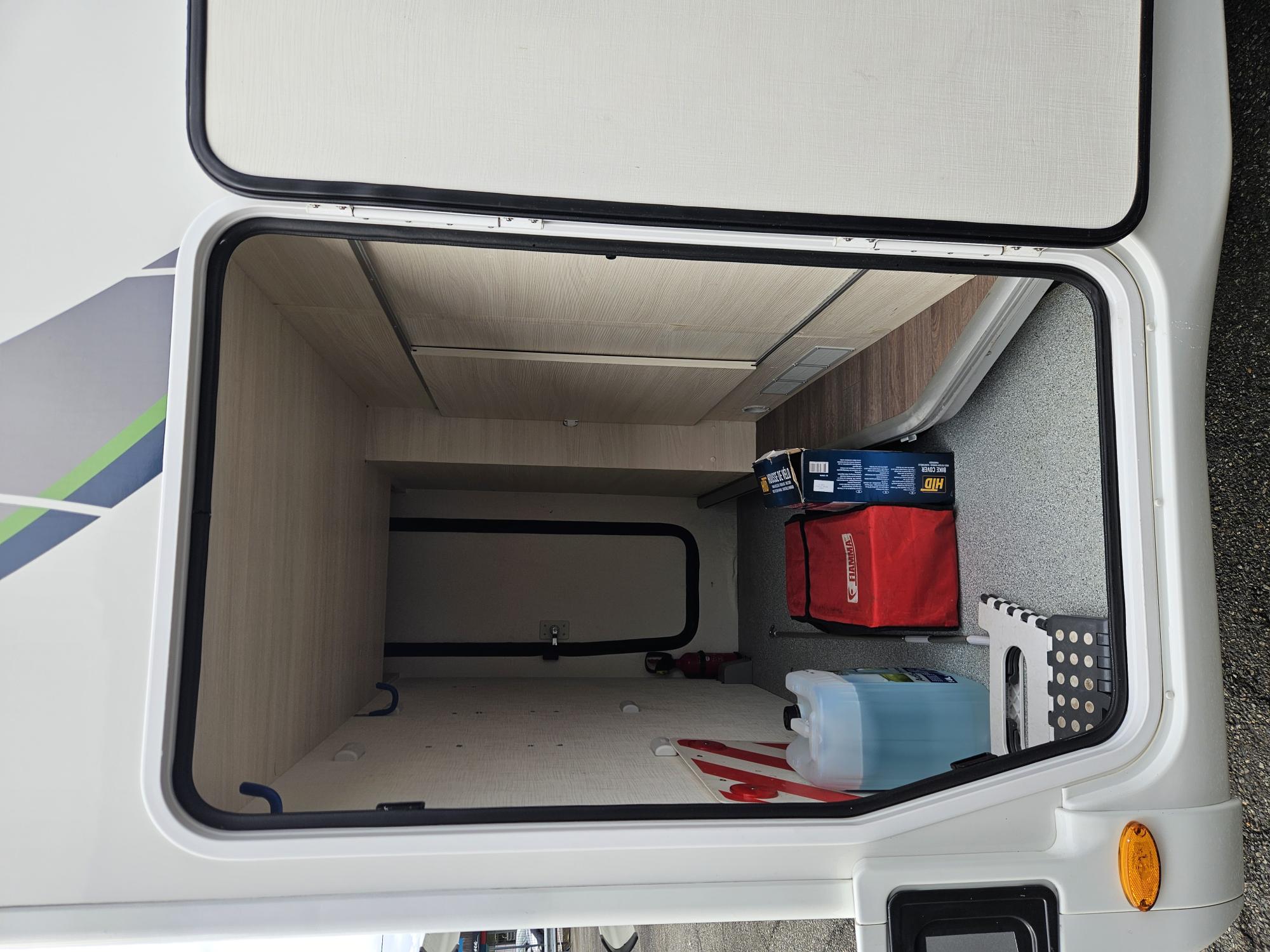 CAMPING CAR CHAUSSON 610 WELCOME