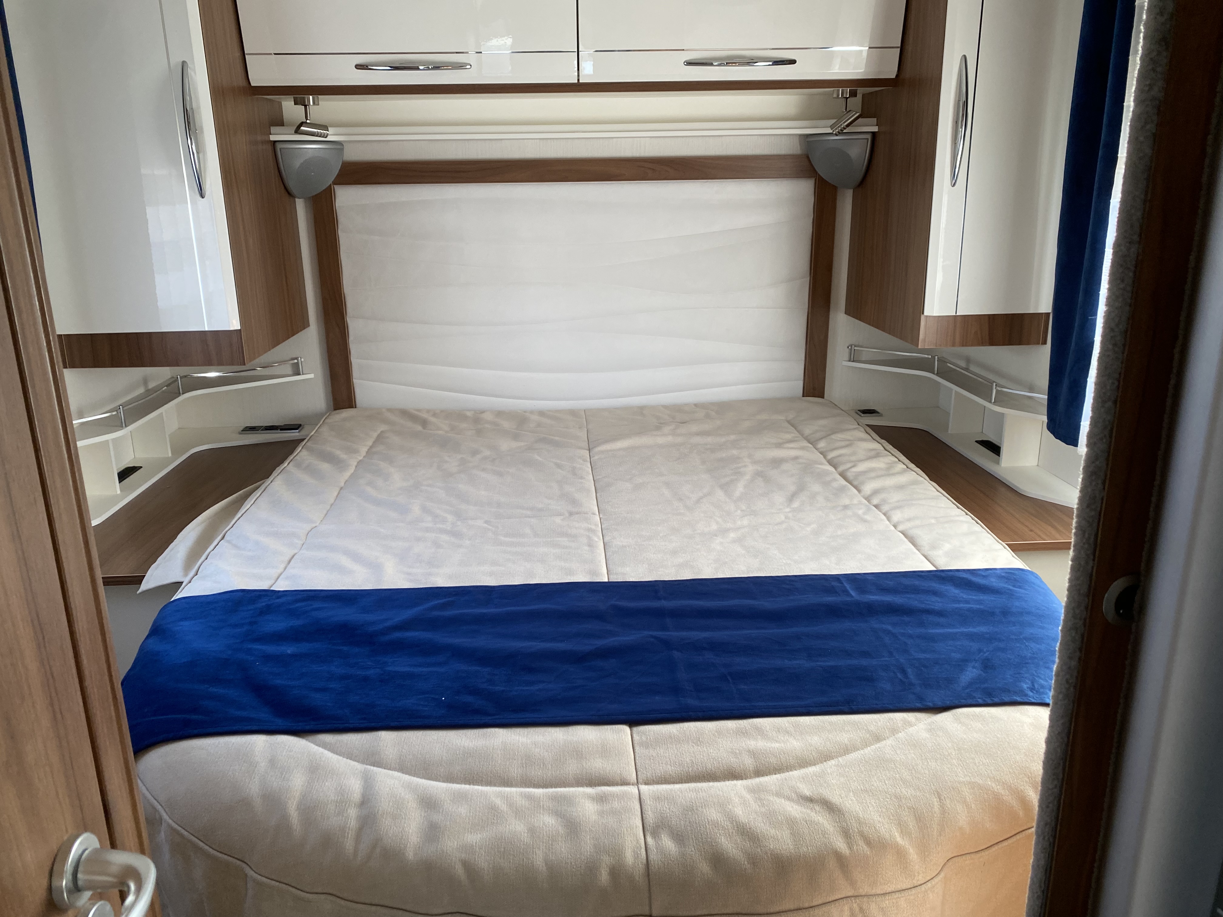 CAMPING CAR PILOTE P 726 FC SELECTION