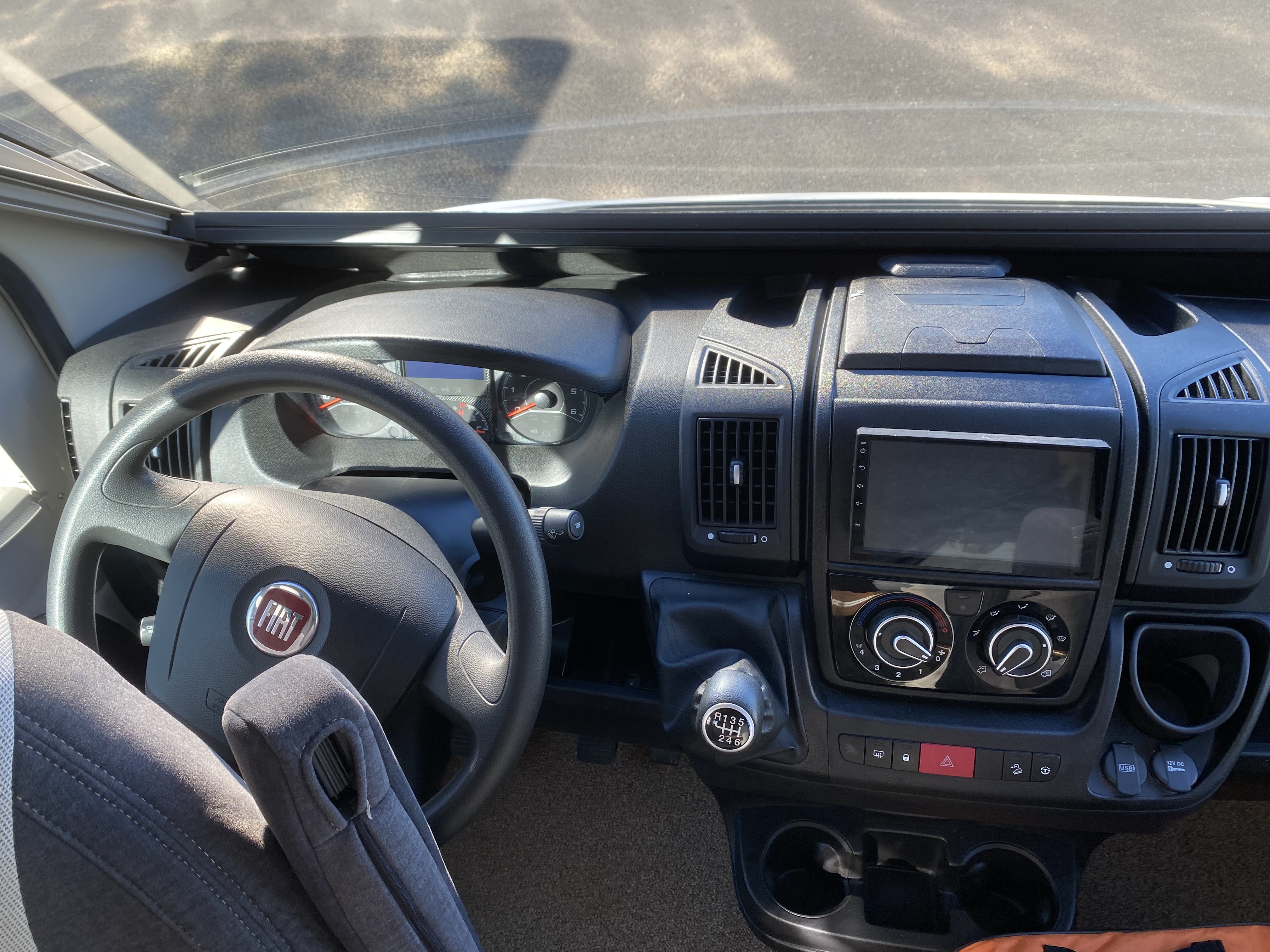 CAMPING CAR PILOTE P 726 FC SELECTION