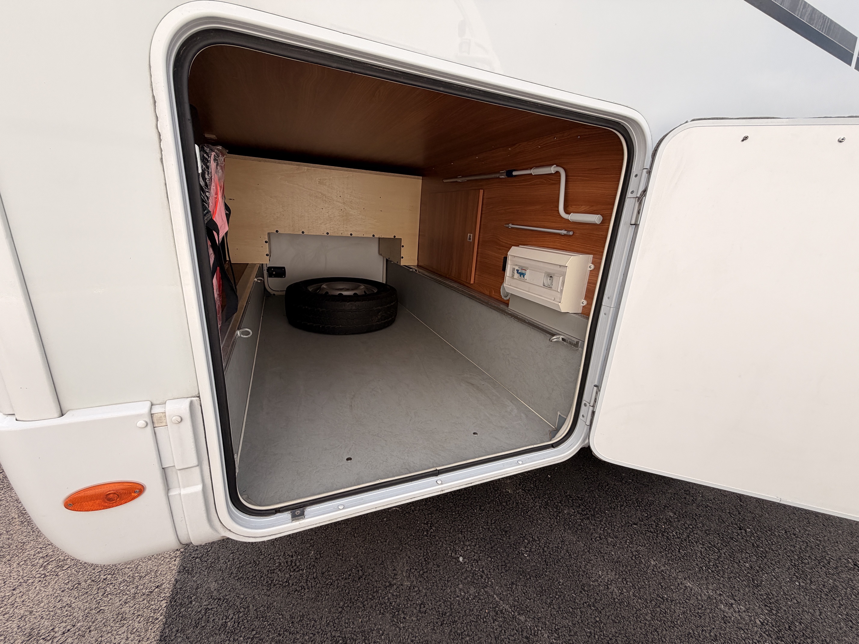 CAMPING CAR DETHLEFFS I 7150 FOURTEEN