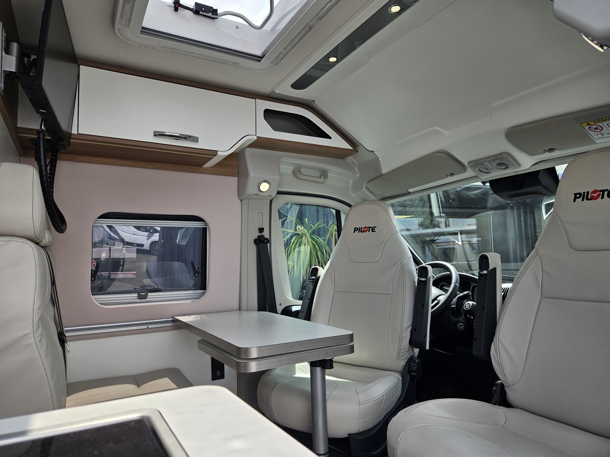 FOURGON PILOTE V540G SPECIAL EDITION