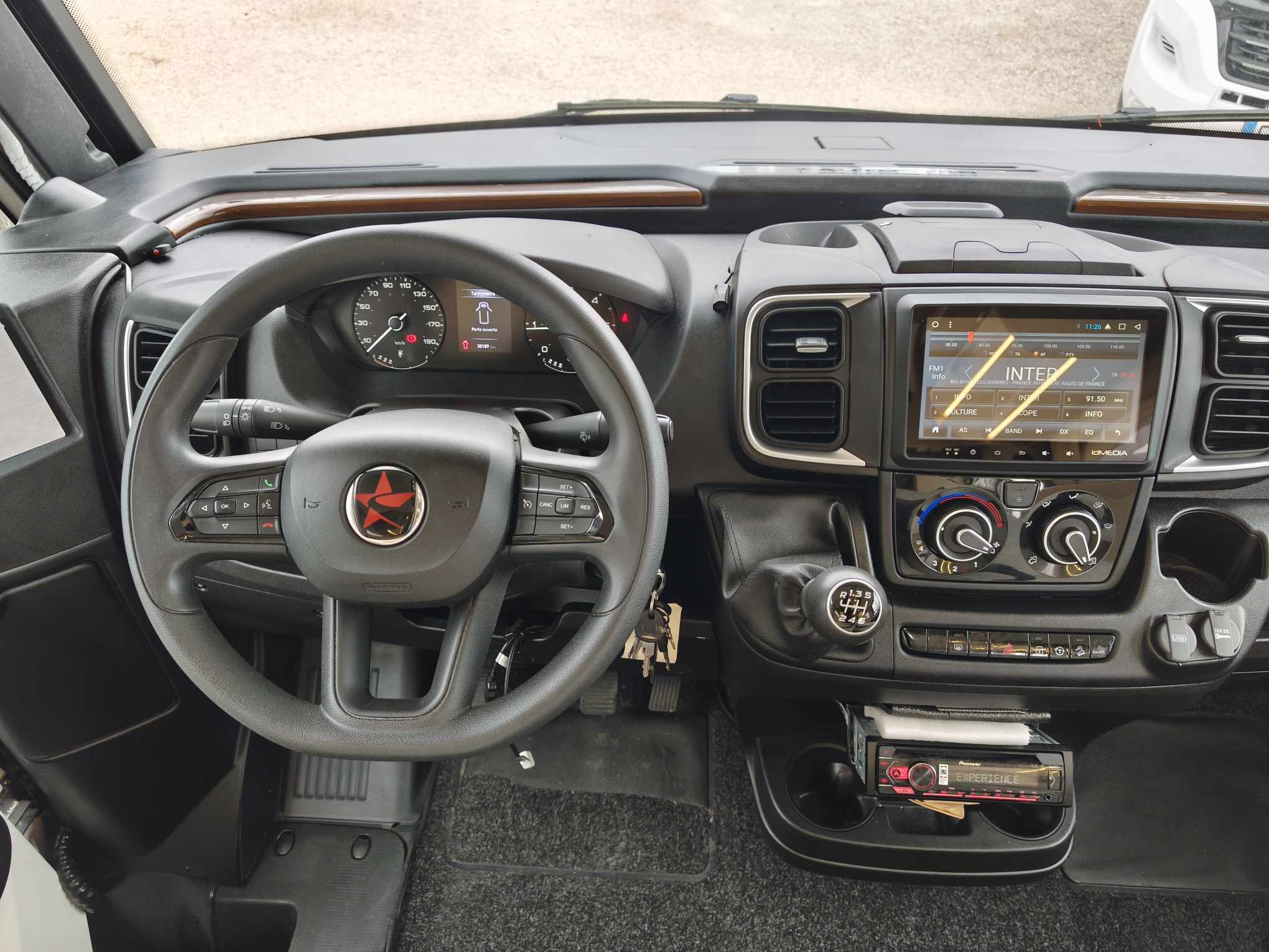 CAMPING CAR AUTOSTAR I 660 PRIVILEGE