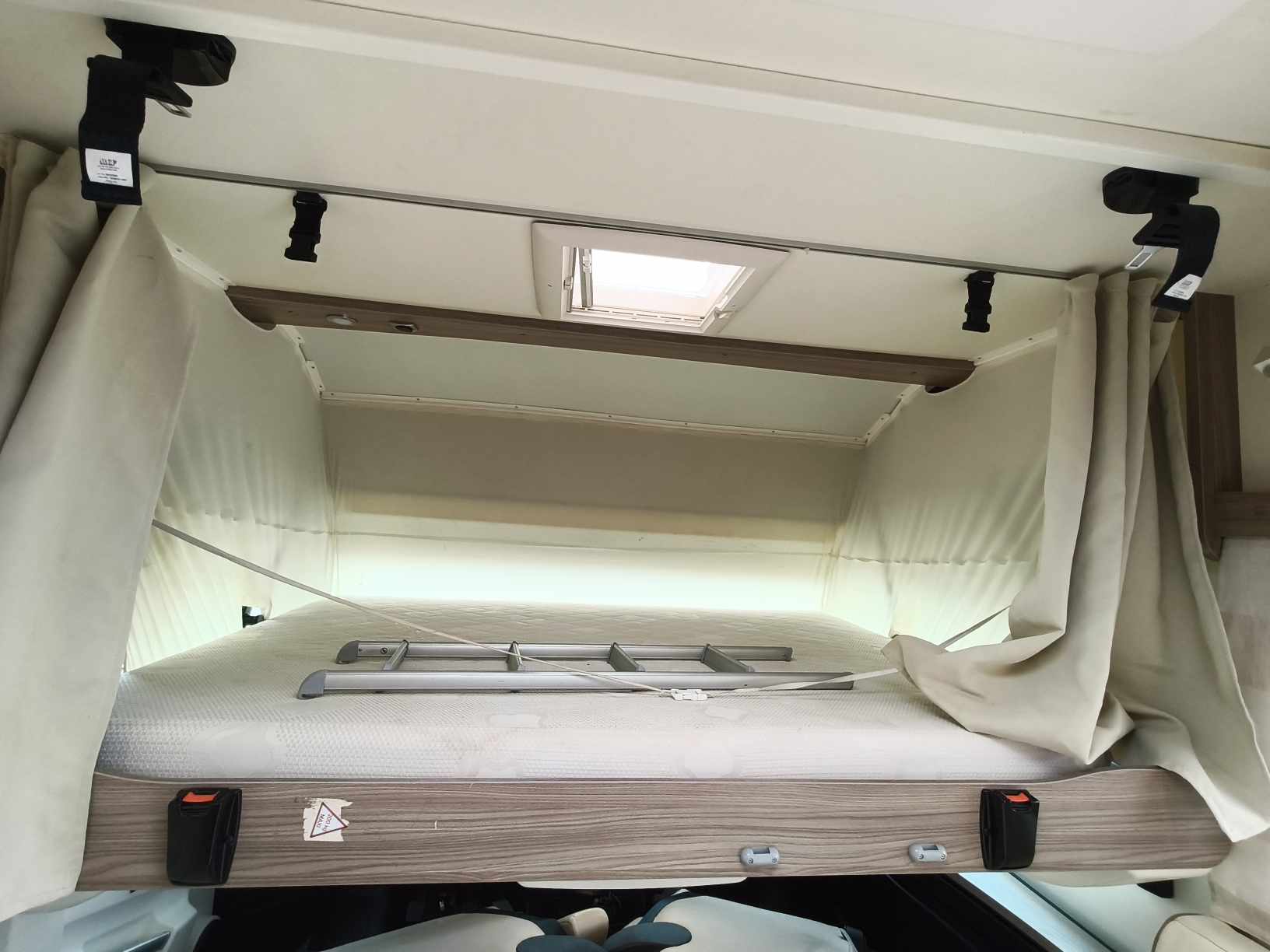 CAMPING CAR AUTOSTAR I 660 PRIVILEGE