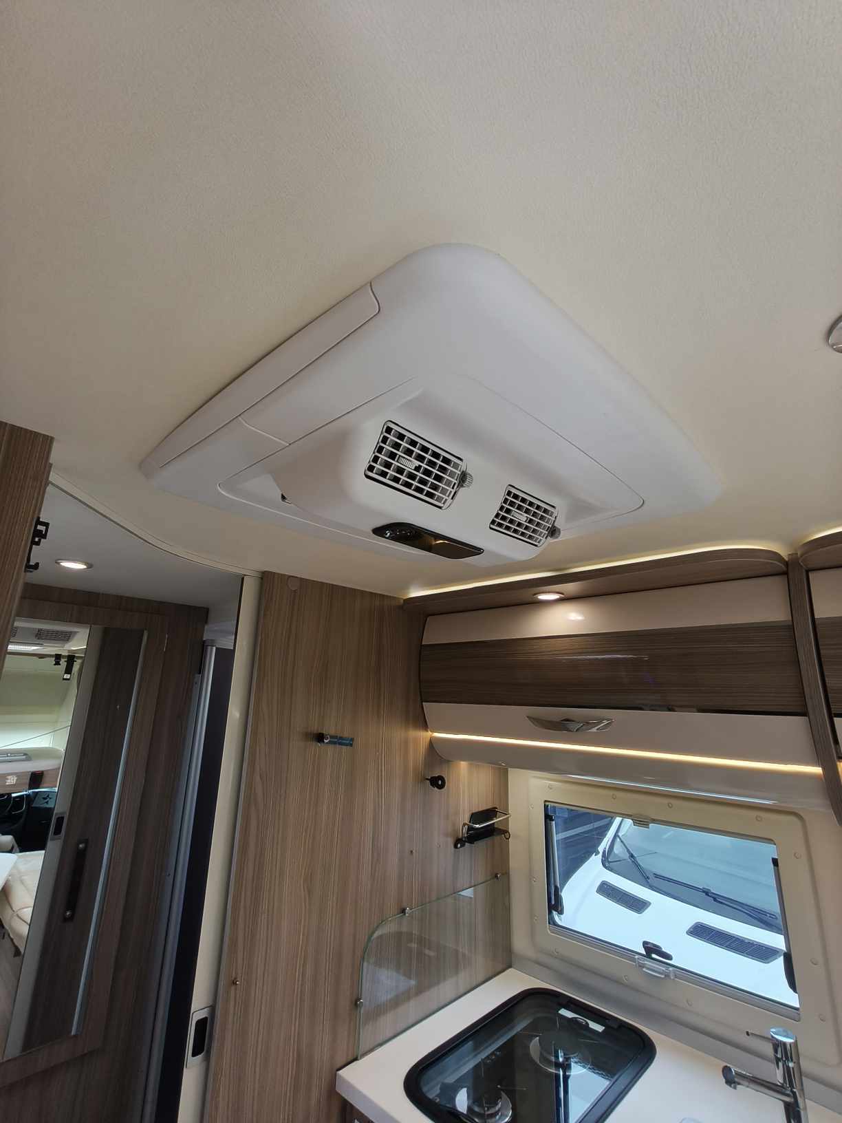 CAMPING CAR AUTOSTAR I 660 PRIVILEGE