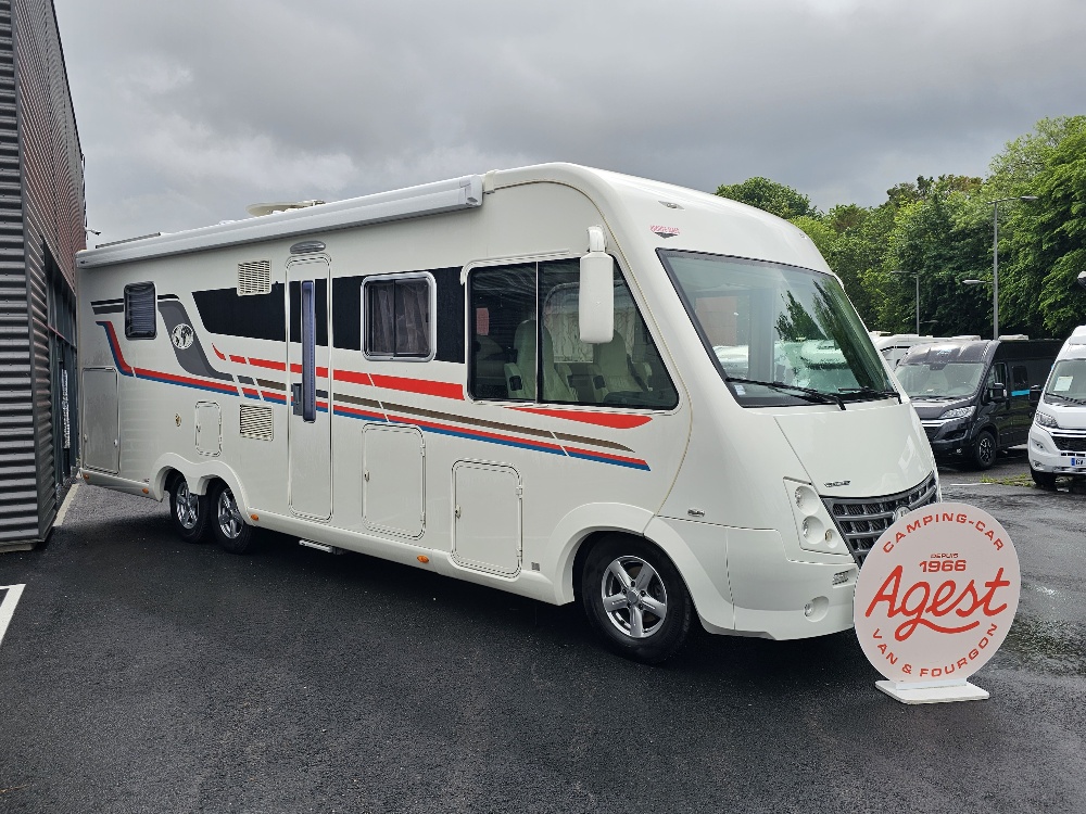 CAMPING CAR LE VOYAGEUR LV 1057