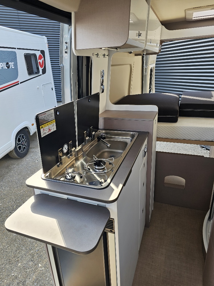 FOURGON BURSTNER ELYSEO 540