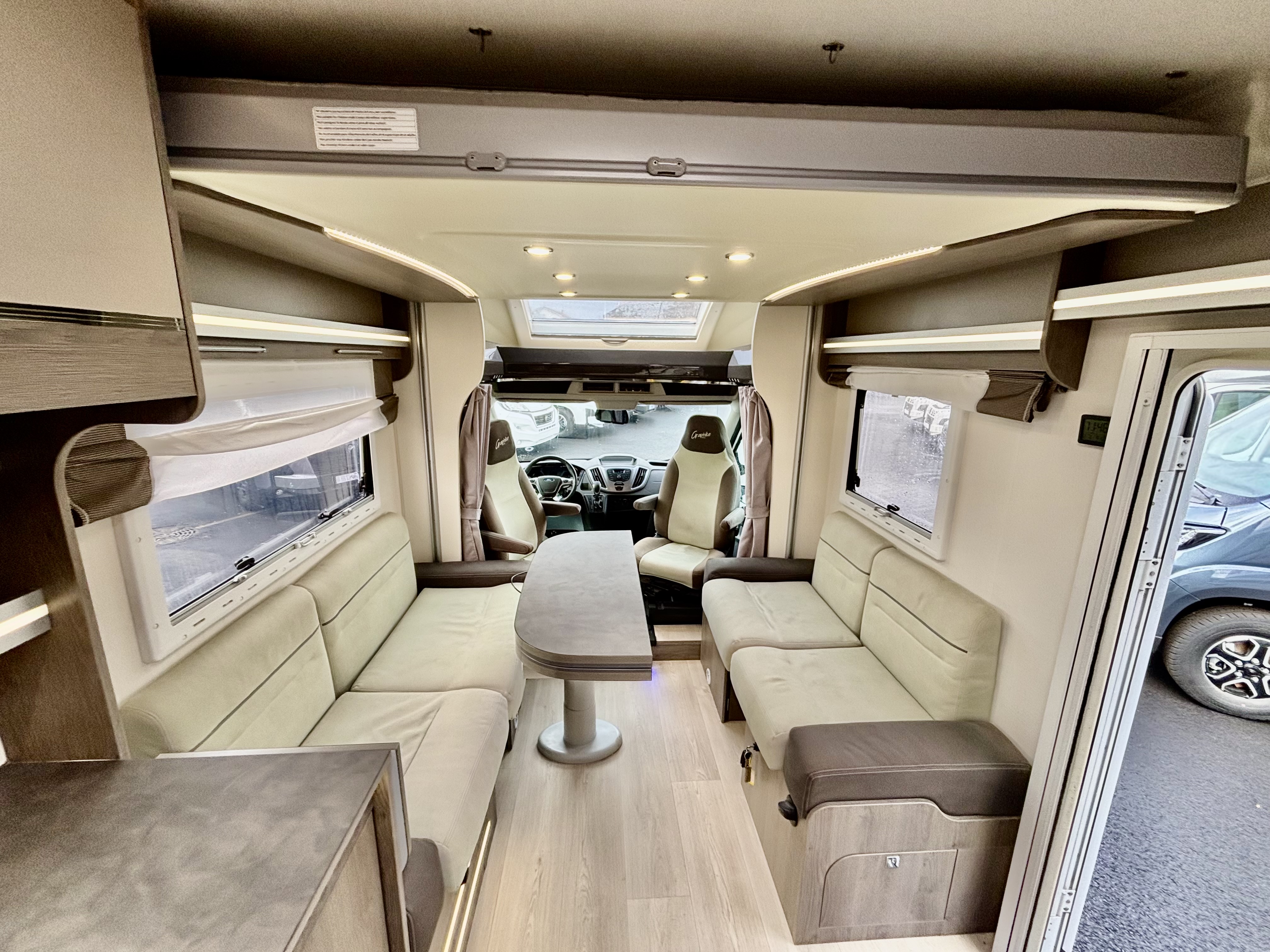 CAMPING CAR CHALLENGER 260 Graphite edition